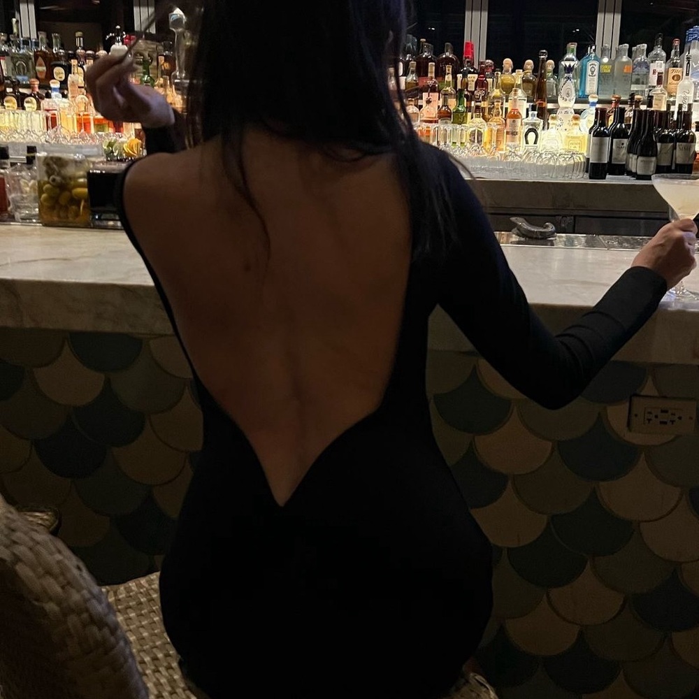 LULUS Black knee-length, bodycon dress with open back